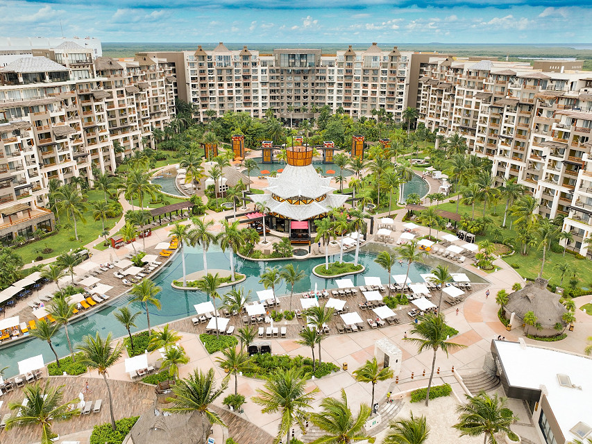 Villa del Palmar Cancún